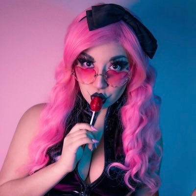 iamwunderland's profile picture. Dancer & Model • Cat Mom • Twitch Affiliate