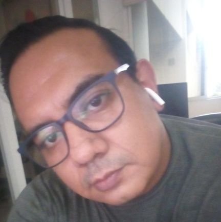 diseñador músico frustrado soñador pero con los pies en la tierra aficionado al automovilsmo
hashtag
#mividadecabeza