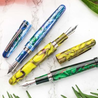 Representante exclusivo de Montegrappa Italia. Las mas antigua y prestigiosa fabrica de plumas de Lujo. Sede : ATRIO MALL , Costa del Este , Panama .