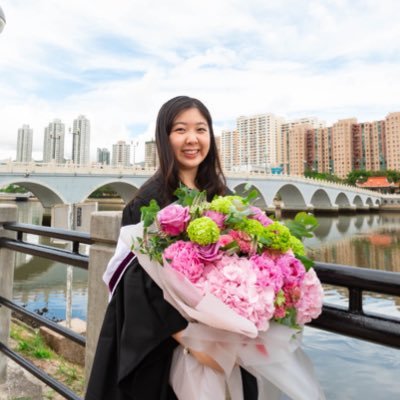 Scientia potentia est 🧬🧫🔬👩🏻🔬 Secondary Biology PGCE student at the University of Cambridge. Imperial College Bsc Medical Biosciences graduate.