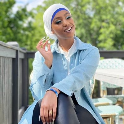 🕊💙🤍🎱ΖΦΒ 🇸🇩💞SudaneseMuslimah 🌴☀️ Cali Living 🎓🎓UC Merced Graduate #blacklivesmatter✊🏾