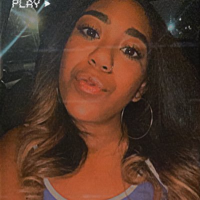 Torrean Danielle ,24 , CNA life 🥳, Cancer ♋️ , Slide in my DMs if you wanna know more 🤷🏽♀️