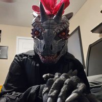 Kills-With-Feet (@shadowscalefeet) 's Twitter Profile