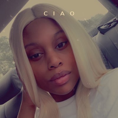 Mother of two 💛💜 wife 💍 Marketer, writer, promoter 💸😘