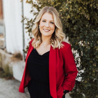 julialgibson's profile picture. entrepreneur x’s 3 • agricultural communicator