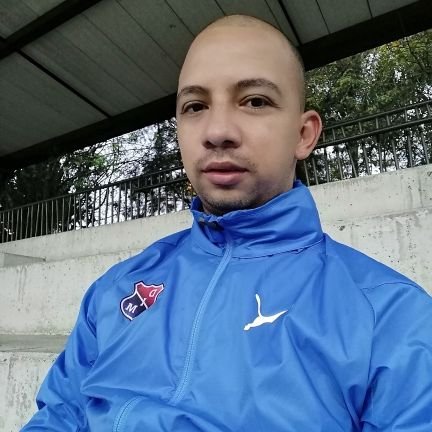 wrestrepo10's profile picture. 🎼Rojo y Antioqueño yo nací...!!