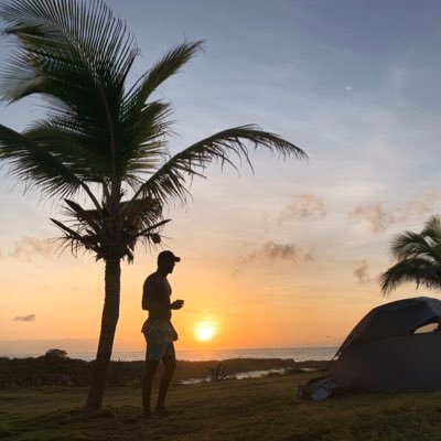 MiguiMix's profile picture. Escarlata, necio internacionalista. Justicia y libertad. Me gusta la historia, los deportes y el monte.