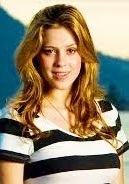 Quando te negarem uma ajuda, não se esqueça que a maior ajuda que você pode receber vem de Deus. atriz, cantora... Atriz de rebelde record ...