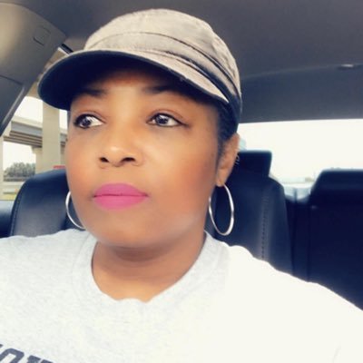 Worshipper 🙌🏾 Educator 📚✏️🍎 Encourager ❤️ Asipring Author 🖊Singer/Songwriter 🎶🎵... WORLD CHANGER