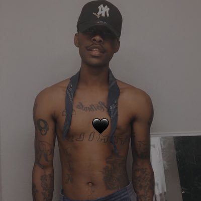 25. ♉️ Long Beach, CA 🌅 ✈️ French🇫🇷 Music Major🎼 #TxSU22🐯 #COMEDIAN #NAVYBOUND🛳⛴ #PEALYOSHITBACC #52HGC🐗🧡💙♿️ FUNK TRAIN 🚂🚂 #WYBA