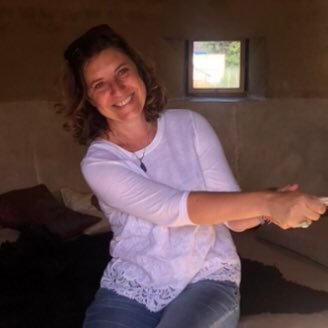 MariangelsRive1's profile picture. Chartered Clinical Psychologist, Narrative and Family Therapist  “When you have to make a choice and don't make it, that is in itself a choice” William James