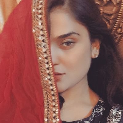 amnahlibran's profile picture. Thankful to Allah