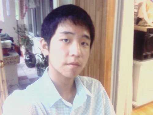 안녕하세요. 얼짱 드라마작가...를 꿈꾸는 구본일이라고 합니다. 전 글쓰기에 소질이 많아서 늘 드라마작가를 꿈꿔왔어요. 곧 책도 출판할 예정이고요. 뭐 여튼 앞으로 저의 일취월장을 기대해주세요~