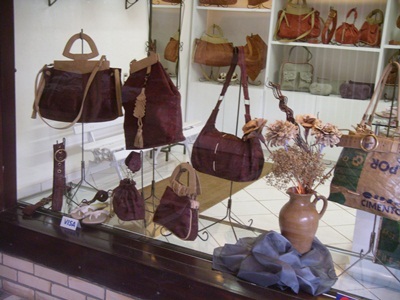 BolsasBaraque's profile picture. Uma marca de bolsas, calçados e acessórios que lhe oferece exclusividade aliada ao conceito de sustentabilidade. Siga-nos e confira!