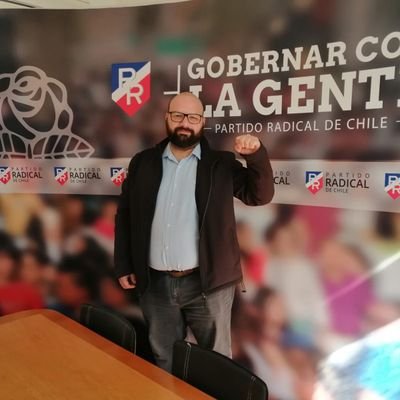 Abogado ⚖
Diplomado Función Pública, D° Constitucional e Internacional Público, Magíster D° Público (c)📚,
Partido Radical🇨🇱
Deportes Concepción🦁💜