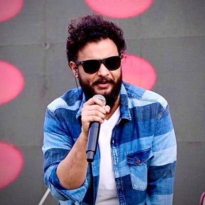 Semifinalist @#TheStageSeason3
#ProfSaab @#Rhytmdivine a.k.a #jalandharmassive
Singer& Performer (Indo-Western# English,Bollywood & Pollywood),Vocal Trainer