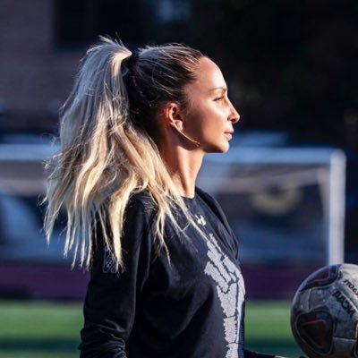 Assistant Coach for @TerpsWSoccer | @UnitedCoaches 30 Under 30 | @WestCoastGK 🧤| @UAWomen Brand Ambassador | Maryland Native | LSU Alum | insta: @coachruhl22