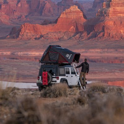 26 Year old adventure photographer and filmmaker living out of my 2013 Jeep Wrangler for the last 3 Years