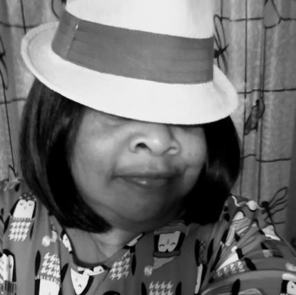 DivaFlyingSolo's profile picture. 🚫NO DMs🚫
God fearing woman with a sense of humor.
Crochet Artist, designer.  Member of FAFO Club.  https://t.co/OEOrJOPMtM