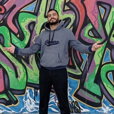 ラウル
Insta: @raulc.munhoes
@ggda.resenha 🎤🪕
👻 raulcmunhoes