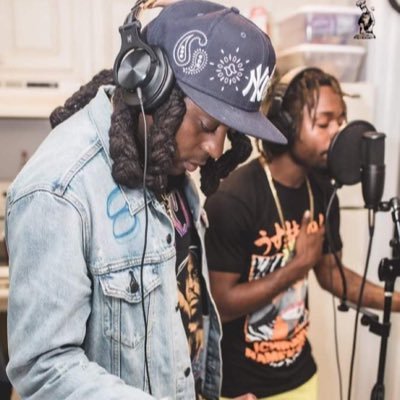 Bizzie_Hendrix's profile picture. BizziE -Follow Me On Ig @staybizzie_ceo https://t.co/2y3sdNrpl7