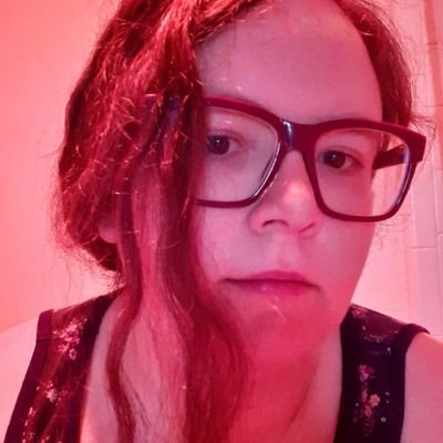 lolaleviathan's profile picture. brought to u by: intersectional feminism / working class solidarity / dyke culture / midwestern flora / texas skies