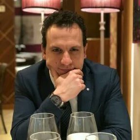 SamuelQuintas's profile picture. Economista, soñador, Coruñés, al frente de QyC Asesores, corazón blanquiazul.