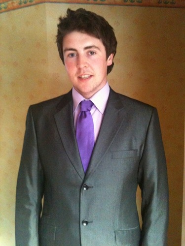 Business graduate, Mac fanboy and Smartphone/IT enthusiast, Musician, Thin Lizzy fanatic (understatement), eager to get going in the real world!