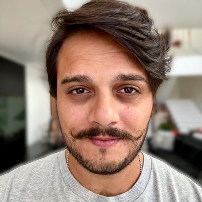 pesquisador, mestre em Literatura Portuguesa pela @UERJ_oficial e doutorando em Estudos Africanos na @letras_ulisboa.