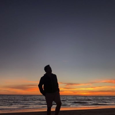 JonathanLou's profile picture. I'm damned if I do give a damn what people say.