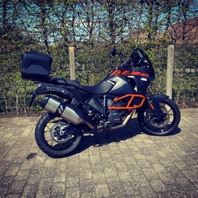 Sports minded/ Little Birdwatcher/ Some photography/ Nature lover/ Petrol Head/ It's not how good you are, only how good you want to be (Marc Sluszny)