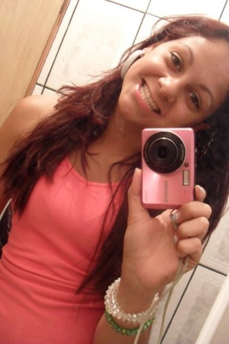 → Cada um tem de mim exatamente o que cativou ...