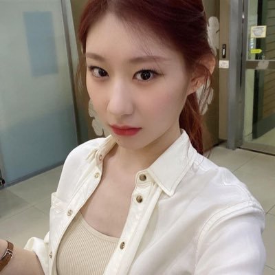 skjwrld's profile picture. edtwt :)