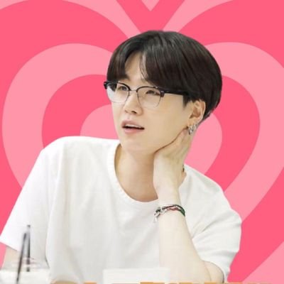 flychikky's profile picture. OT7 @bts_twt    (@lilmeowsusu)
ねぇ、もしも全て忘れられたなら
泣かないで生きることも楽になるの？
でもそんな事出来ないから
もう何も見せないでよ