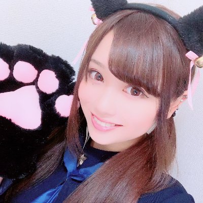 seifuku_akb Profile Picture