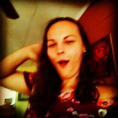 Hi there my name is amber. I'm 25 and I'm single and I love to exercise, sing, and dance and also johnny is a dump ass
