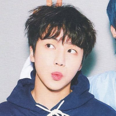 — for PENTAGON’s #진호 ★ / semi-ia, looking for admins! pls dm me if interested