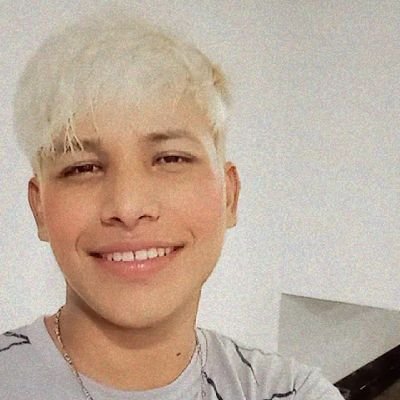 loco,espontáneo y viviendo mi vida 😋😘