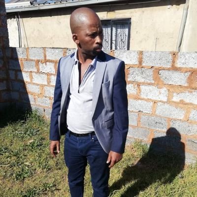 Mo_Kobue's profile picture. Simplicity ain't Easy