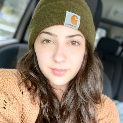 samanthaaconway's profile picture. like it’s hard