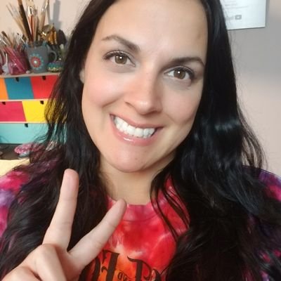 theLydiaMay's profile picture. Artist/Author/Youtuber 280K