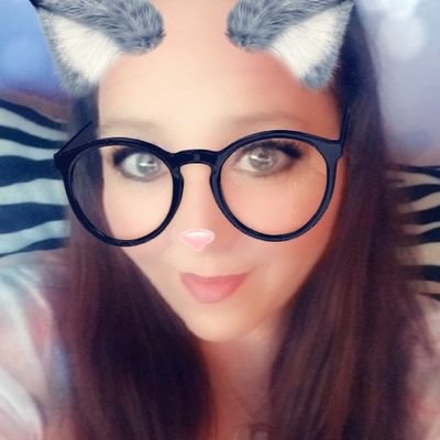 Just a girl with a dog 🐶 and a Jeep 💕🇺🇲! Currant #cancer fighter! Cheer me up! Make me smile! (ABSOLUTELY NO NUDES)