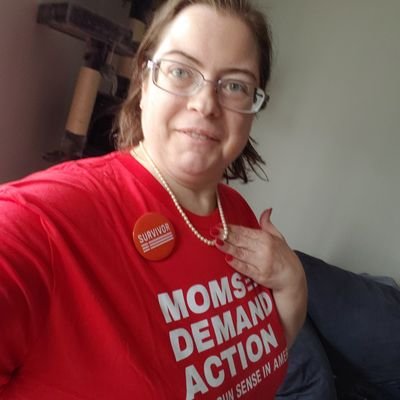 She/her/hers Community Activist, Cat Mom, Proud #KHive member, Bleeding Heart and raging liberal, @MomsDemand Volunteer