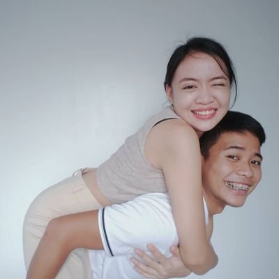 mxryrose_'s profile picture. 