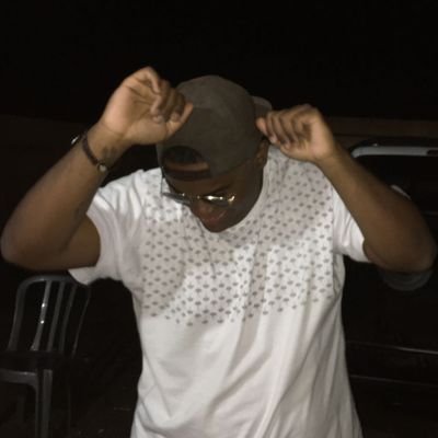 Sou Umbadista
Amo Dançar Forró
Quem Me Proteje Não Dorme Laroyê 💃
