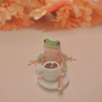 Fluffnest1's profile picture. 