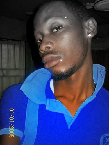 toolai_dey's profile picture. Me, myself and i, that all cute :)))))