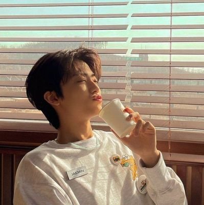 เด็กหลายด้อม
ด้อมหลักNCTzan 
-Seventeen -Treasure -BTS -EXO -Pentagon -ASTRO -CIX -Cravity -Wayv -MCND -Stray kids
-Victon -Monsta x -The Boyz -Wanna One ฯลฯ