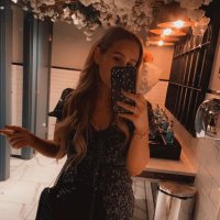 rosie (@rejstone) 's Twitter Profile