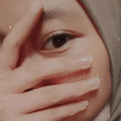 RistaRestiani1's profile picture. 